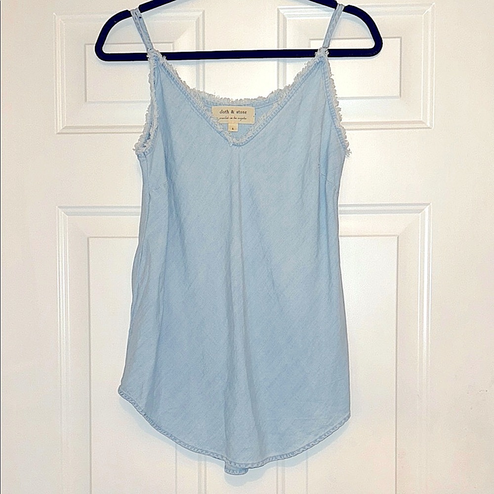 Cloth & Stone Anthropology 
Chambray V-Neck Tank Top L Distressed Frayed Denim - Picture 4 of 11